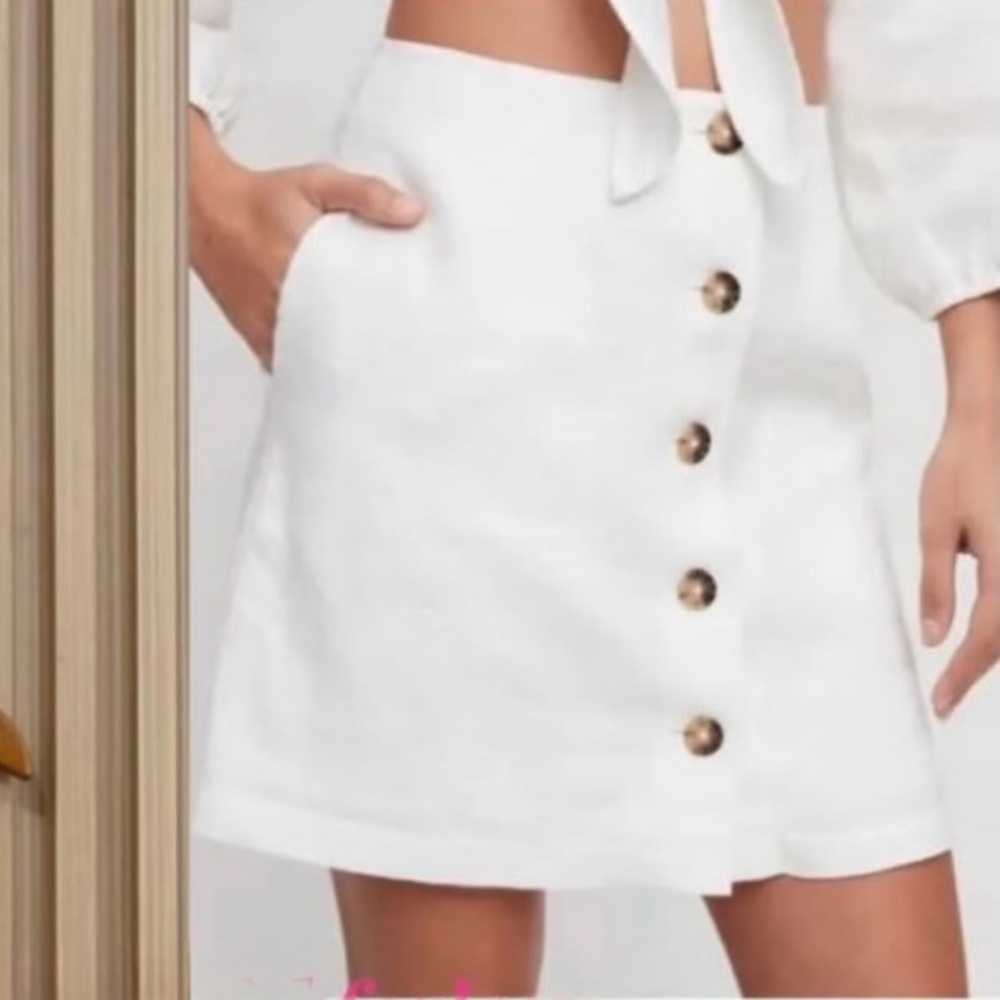 Zara White Mini Skirt with Button Detail